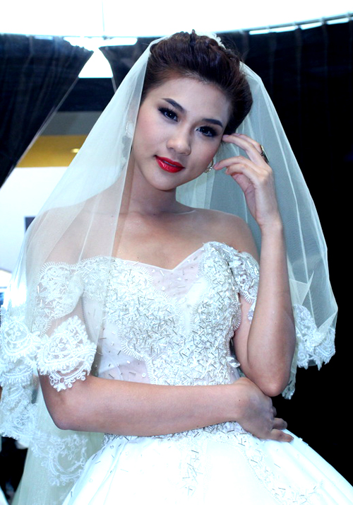 Dương Mỹ Linh rạng ngời trong đêm tiệc - Hình 8