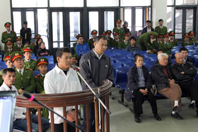 Xử lại phúc thẩm, Phương Linh hột bị đề nghị tử hình - Hình 1