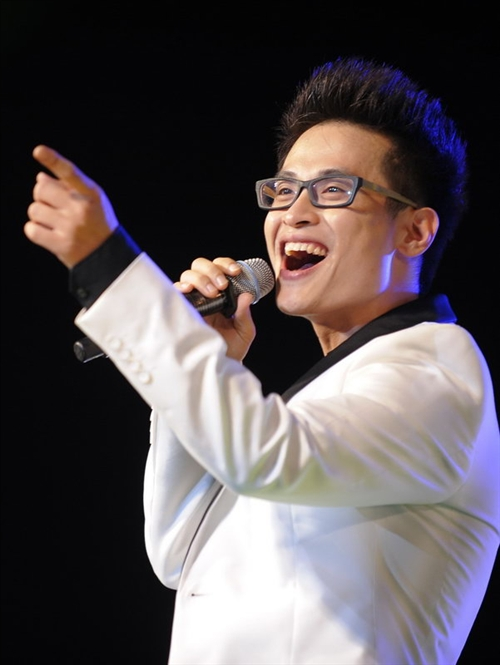 Hàng chục ngàn người nhảy flashmob mừng năm mới 2013 - Hình 2