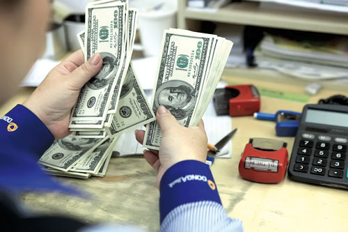 Kiều hối về VN có thể đạt mức kỷ lục 11 tỷ USD - Hình 1