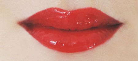 Đẹp hút hồn với mắt mèo và môi đỏ căng mọng - Hình 7