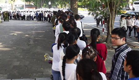 Dong ngươi vân nôi dai chơ vao viêng Đai tương Vo Nguyên Giap - Hình 1
