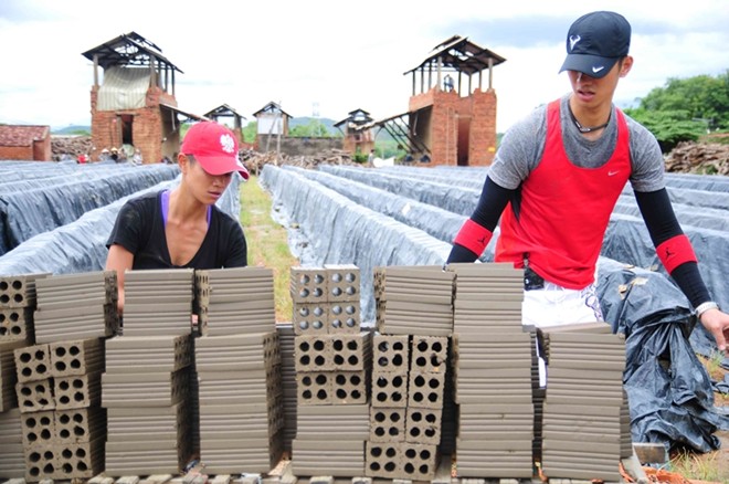 Loạt ảnh trai xinh gái đẹp bị hành xác ở Cuộc đua kỳ thú - Hình 15