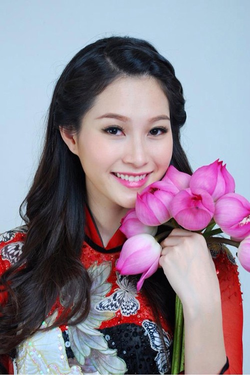 Những kiểu tóc nhìn là yêu của hoa hậu Thu Thảo - Hình 9