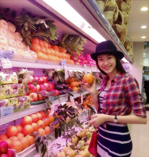 Những kiểu tóc nhìn là yêu của hoa hậu Thu Thảo - Hình 1