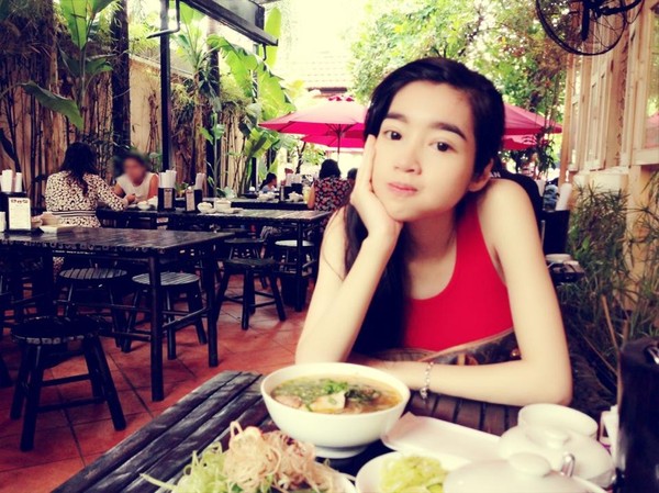 Soi nhất cử nhất động của sao Việt (9/10) - Hình 14