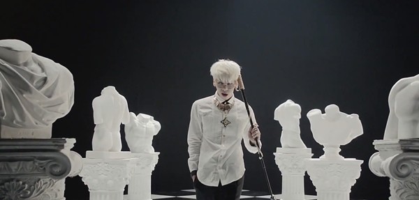 Taemin sexy giữa đội hình kín như bưng của SHINee - Hình 6