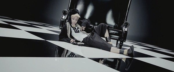 Taemin sexy giữa đội hình kín như bưng của SHINee - Hình 8