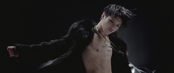 Taemin sexy giữa đội hình kín như bưng của SHINee - Hình 2