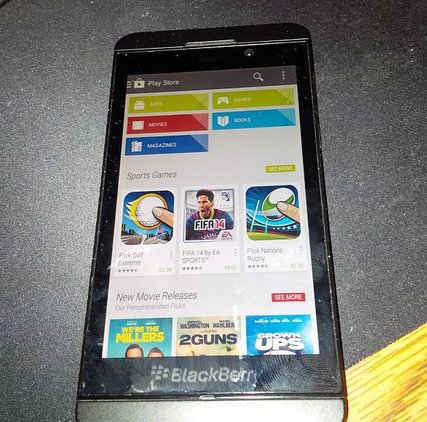 BlackBerry 10 cài được kho ứng dụng Google Play của Android - Hình 4