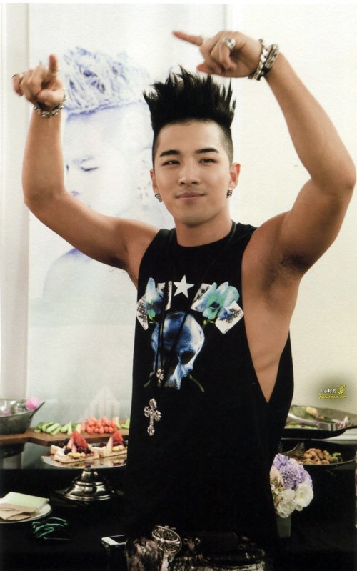 Fan thích thú khi Rihanna theo dõi Tae Yang (Big Bang) - Hình 2