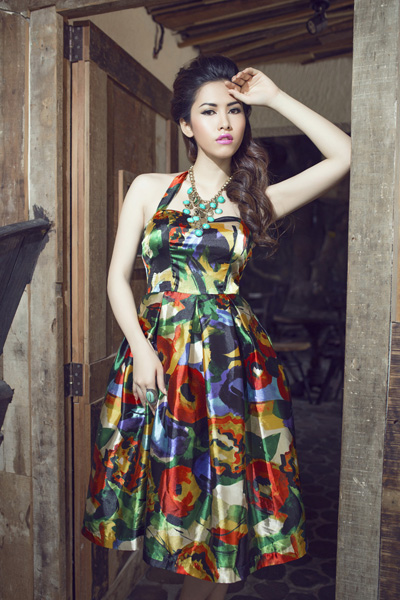 Hoa hậu Phan Thu Quyên đẹp mong manh - Hình 4
