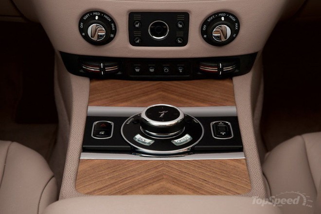 Rolls-Royce Wraith Drophead Coupe được bán ra năm 2015 - Hình 8