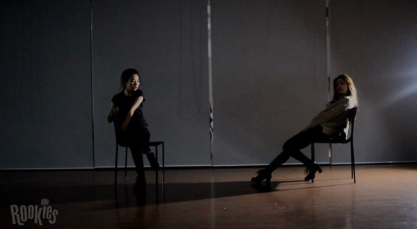 2 kiều nữ nhà SM thi nhau nhảy sexy - Hình 7