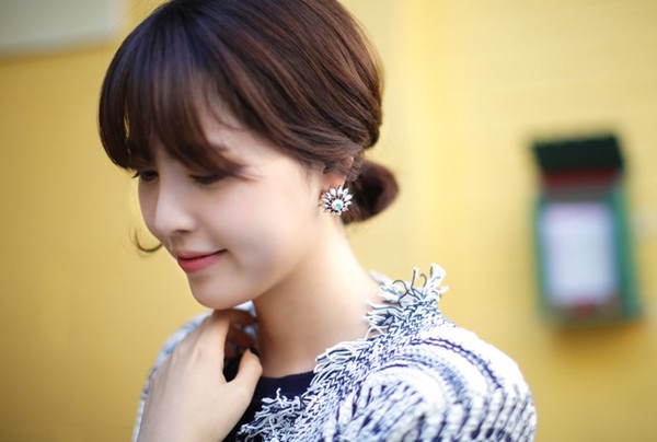 6 phụ kiện cơ bản của mùa đông giúp phái đẹp thêm sang trọng - Hình 22