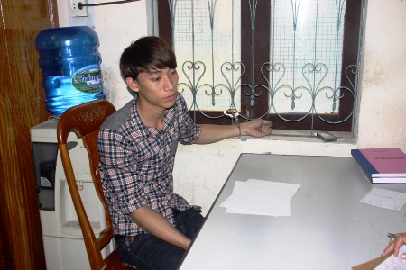 Tóm gọn hai đối tượng chuyên cướp giật ăn đêm - Hình 1