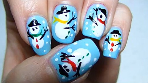 Người tuyết, Móng tay: Nails art độc đáo với hình ảnh Người tuyết trên móng tay sẽ khiến bạn thích thú và quên đi mệt mỏi cuộc sống. Thưởng thức những món quà nhỏ xinh dành cho tay của mình cùng tham gia vào không khí Giáng sinh sôi động.