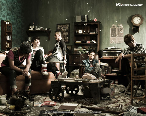 Huynh đệ tương tàn trong MV K-pop - Hình 1