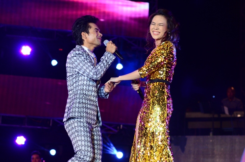 Những khoảnh khắc đầy cảm xúc tại chung kết Vietnam Idol - Hình 9