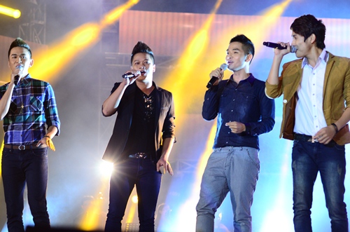 Những khoảnh khắc đầy cảm xúc tại chung kết Vietnam Idol - Hình 15