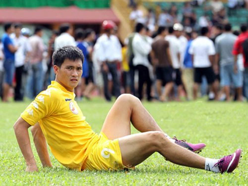 Công Vinh và cảm xúc trở lại sân Vinh - Hình 1
