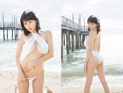 Elly Trần xứ anh đào nóng bỏng với bikini độc đáo - Hình 9