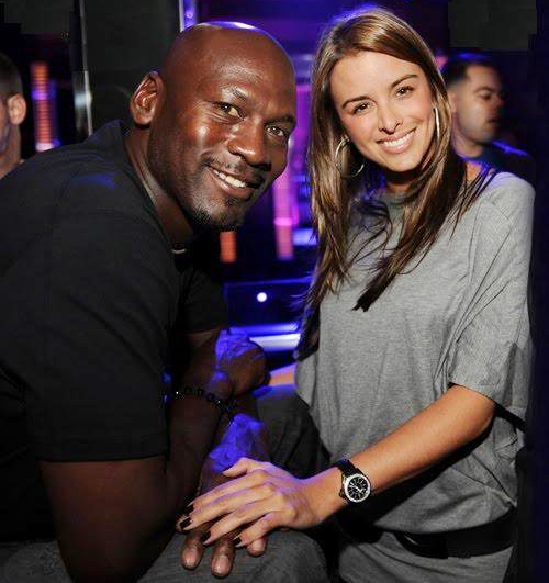 Huyền thoại Michael Jordan bị tố có con rơi - Hình 1