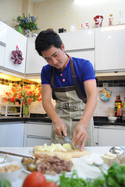 Lẩu Cây Trâm lạ miệng cùng ca sĩ Nguyễn Phi Hùng - Hình 6