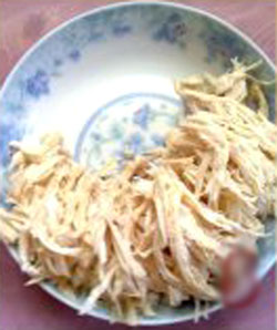 [Chế biến] - Gà xé phay trộn lê - Hình 2
