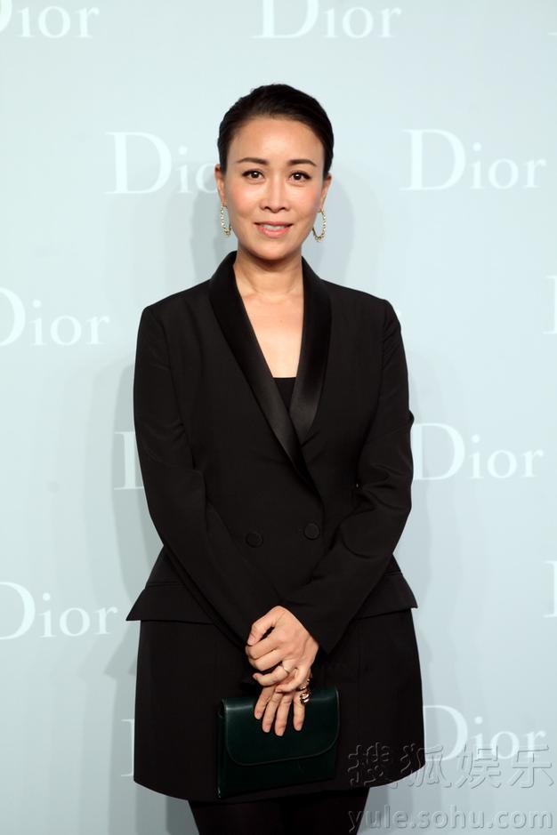Chương Tử Di, Thư Kỳ, Angelababy đọ hàng hiệu - Hình 8