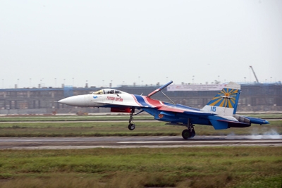Trung đoàn Không quân 921 đón tiêm kích Su-27 - Hình 4