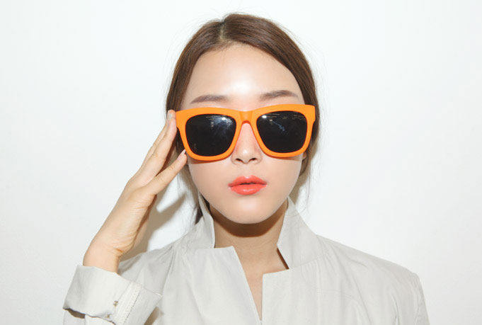 Chọn kính thời trang cho mùa hè - Hình 10