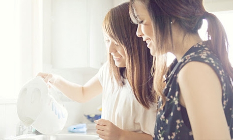 Cặp chị em song sinh xinh đẹp, hát hay - Hình 3