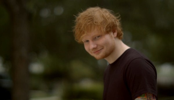 Đắm chìm trong MV mới của Taylor Swift, Carrie Underwood, David Guetta - Hình 1