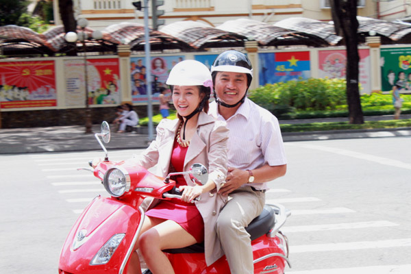 Đinh Hương, Sơn Ngọc Minh trong vòng tay cha - Hình 4