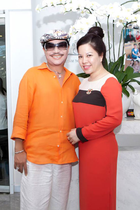 Vân Phi tháp tùng ca sĩ Tuấn Anh đi làm đẹp - Hình 4