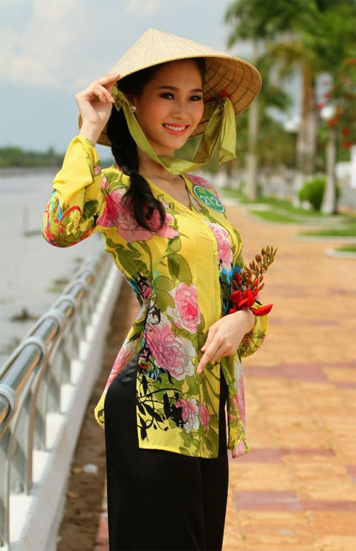 Mỹ Nhân Việt Đẹp Dịu Dàng Áo Bà Ba - Thời Trang - Việt Giải Trí