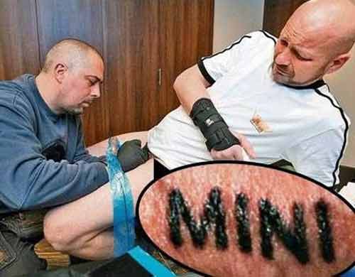 Tẩy hình xăm cậu nhỏ để được đoàn tụ với vợ