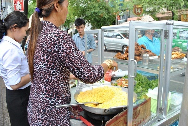 Khám phá hàng cơm bụi siêu rẻ ở Quận 3 - Hình 1