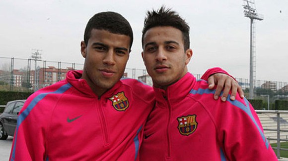 Thiago và Rafinha Alcantara khác nhau đến lạ! - Hình 1