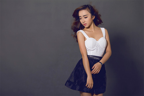 Trang điểm quyến rũ như Thủy Tiên - Hình 14