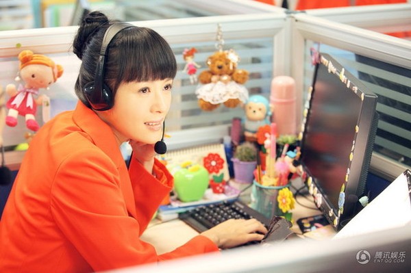 Chương Tử Di: Từ đẳng cấp sành điệu đến quê mùa, lòe loẹt - Hình 6
