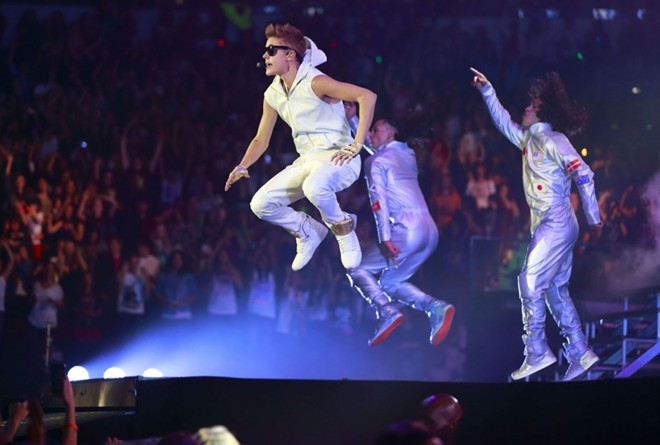 Justin Bieber tổ chức đêm nhạc hoành tráng ở Thái Lan - Hình 5