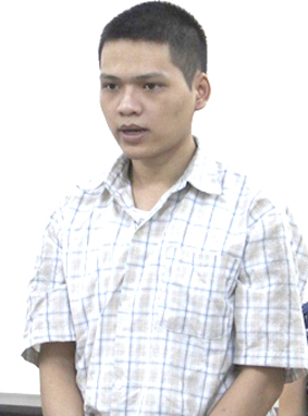 Kẻ dùng súng nhựa cướp tiệm vàng lĩnh 7 năm tù - Hình 1