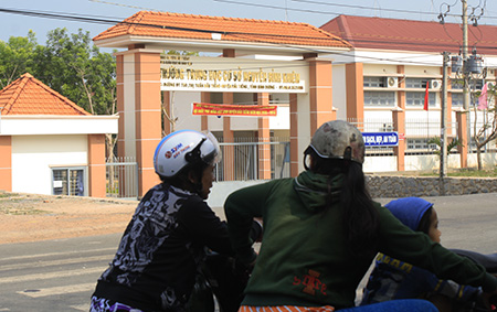 7 học sinh tử nạn: Đội bảo vệ chậm trễ, ca nô cứu hộ hết xăng? - Hình 2