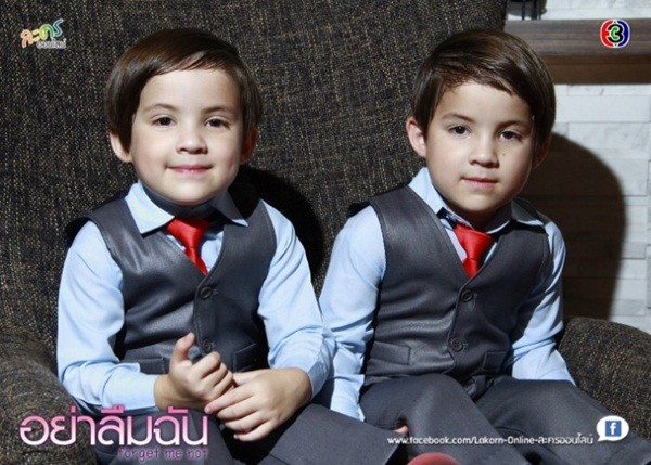 Các anh chị em nhóc tì được yêu thích nhất showbiz châu Á - Hình 26