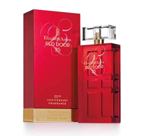 Hương thơm Red Door đánh dấu tuổi 25 - Hình 2