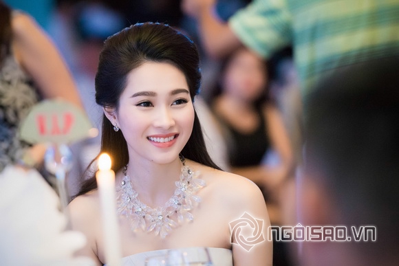 Ngất ngây trước nhan sắc vạn người mê của Hoa hậu Thu Thảo - Hình 5