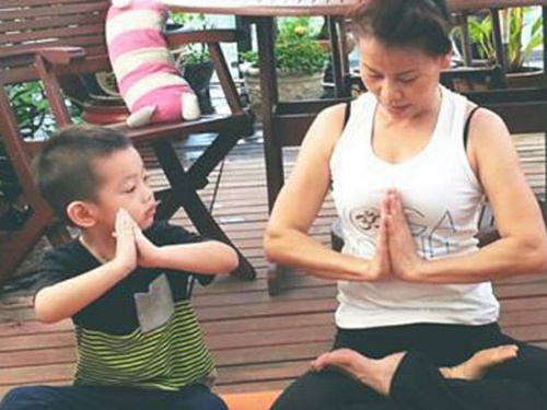 Phiên bản Bố ơi, mình đi đâu thế đời thực của các nhóc tì nhà sao Việt - Hình 2