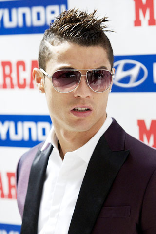 Man United và Ronaldo vô đối trên Twitter - Hình 2